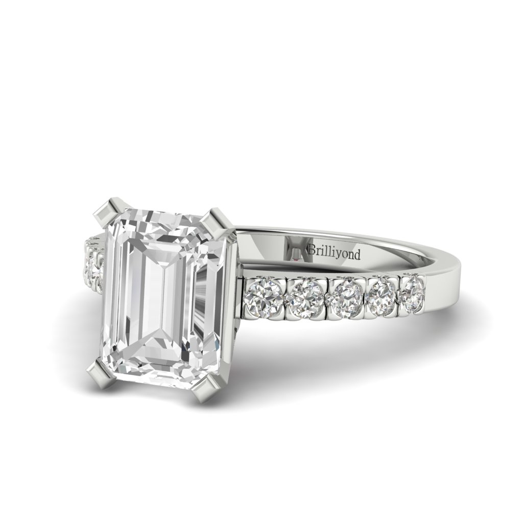 Emerald cut Diamond Engagement Ring Seaqueen in White Gold 