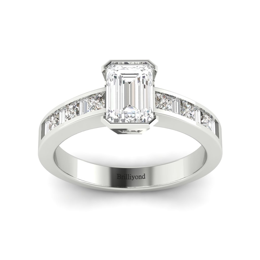 Diamond Emerald cut Engagement Ring Messardi in White Gold _image3