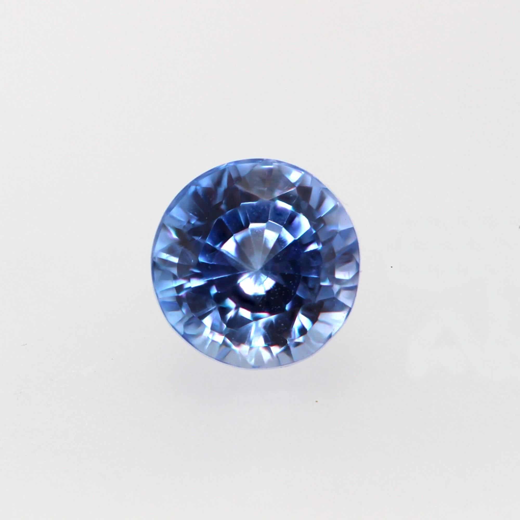 Natural Blue Sapphire 0.9ct (5.32x5.31x4.10mm)