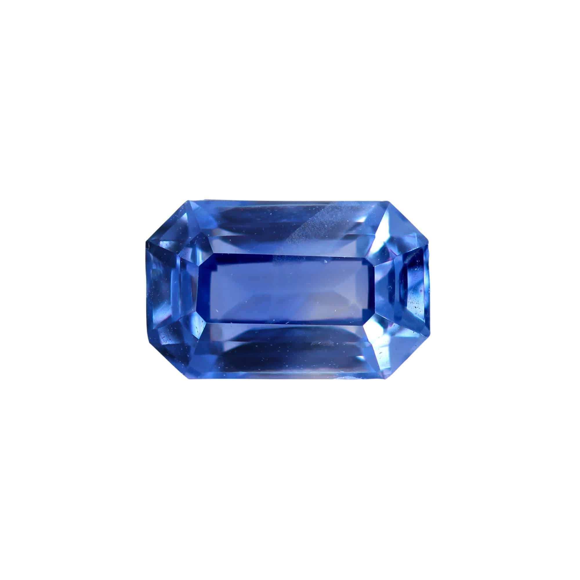 Natural Cornflower Blue Sapphire 0.7ct (6.05X3.86X3.10mm)