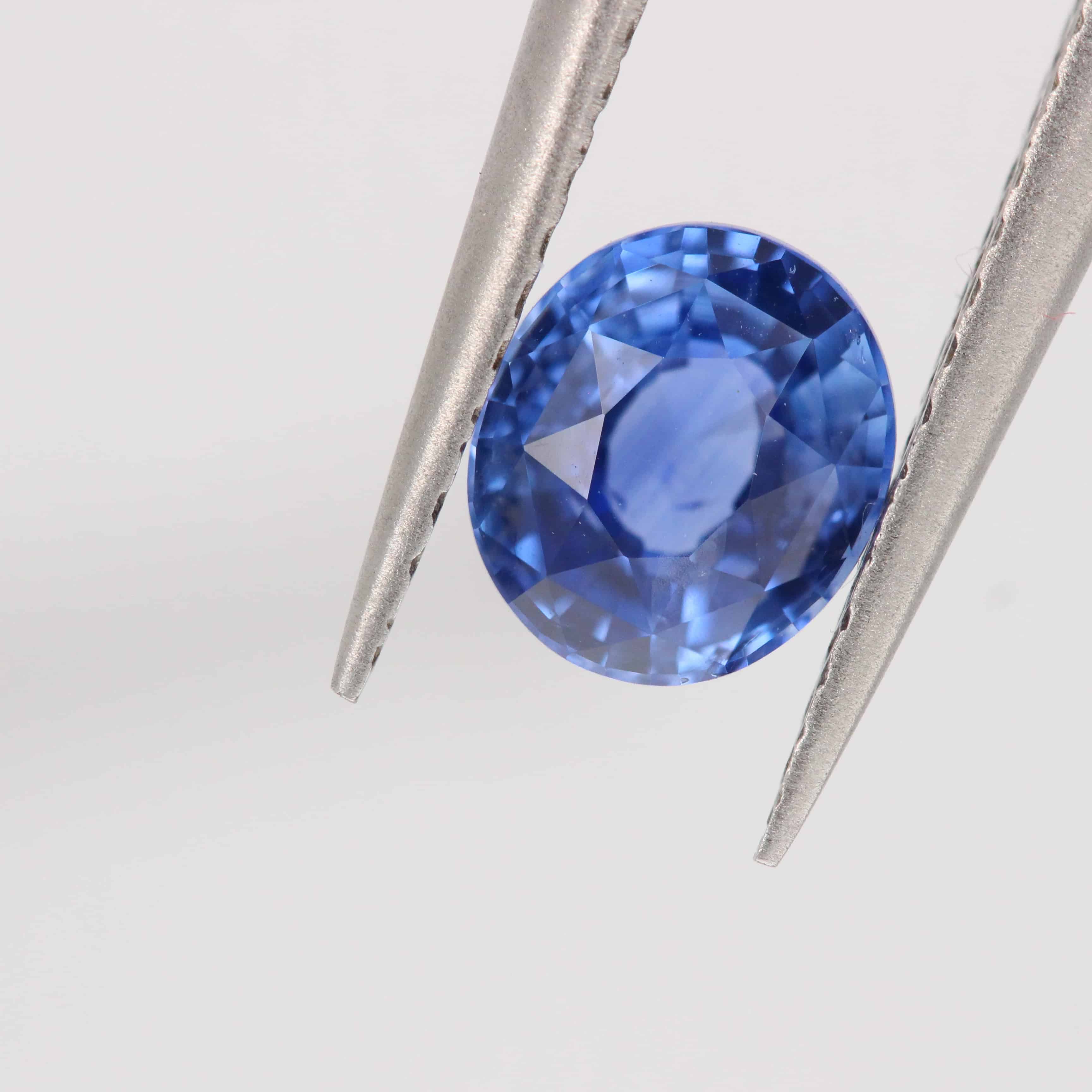 Natural Blue Sapphire 1.0ct (6.40x5.58x3.48mm)