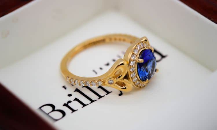 Blue Sapphire Engagement Ring Oval